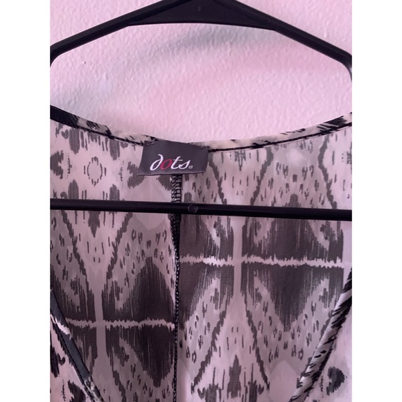 Black and White Blouse With Print - Picture 2 of 3